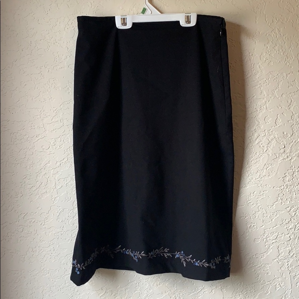 Black Floral Embroidered Midi Skirt